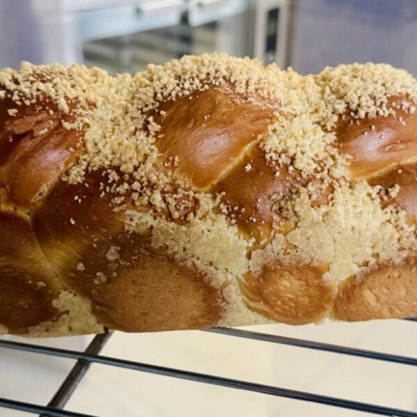 Challah , Chalka, brioche bread with shortbread on the top 400g
